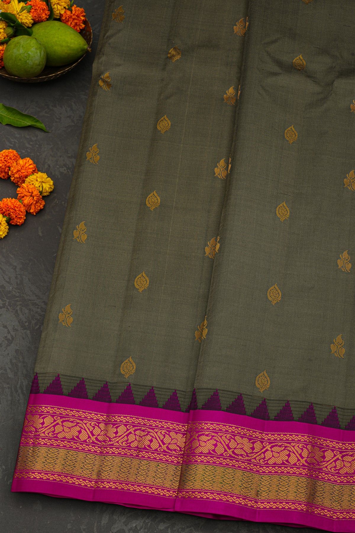 Gadwal Silk Grey Saree