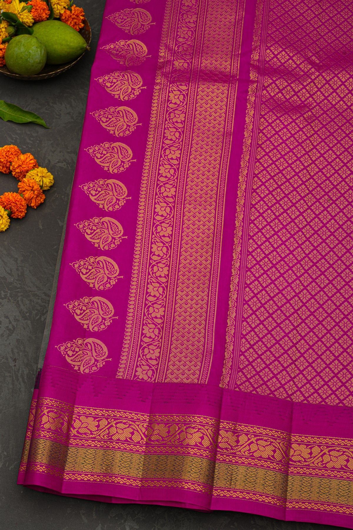 Gadwal Silk Grey Saree