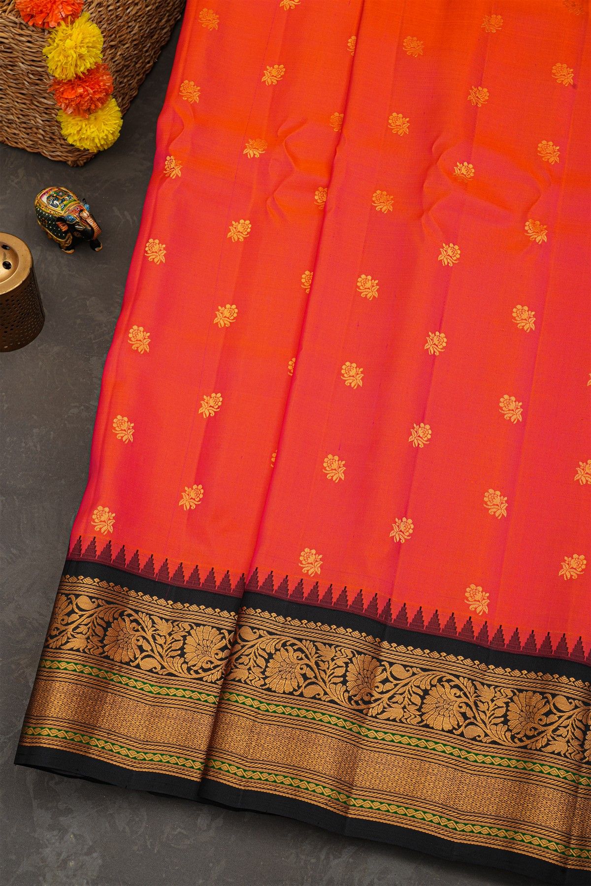 Gadwal Silk Dual Colour Saree
