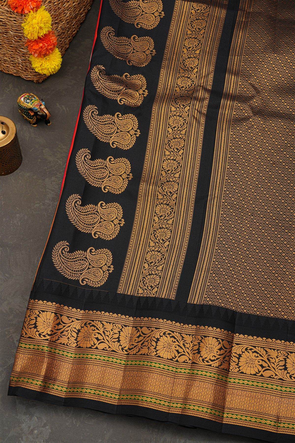 Gadwal Silk Dual Colour Saree
