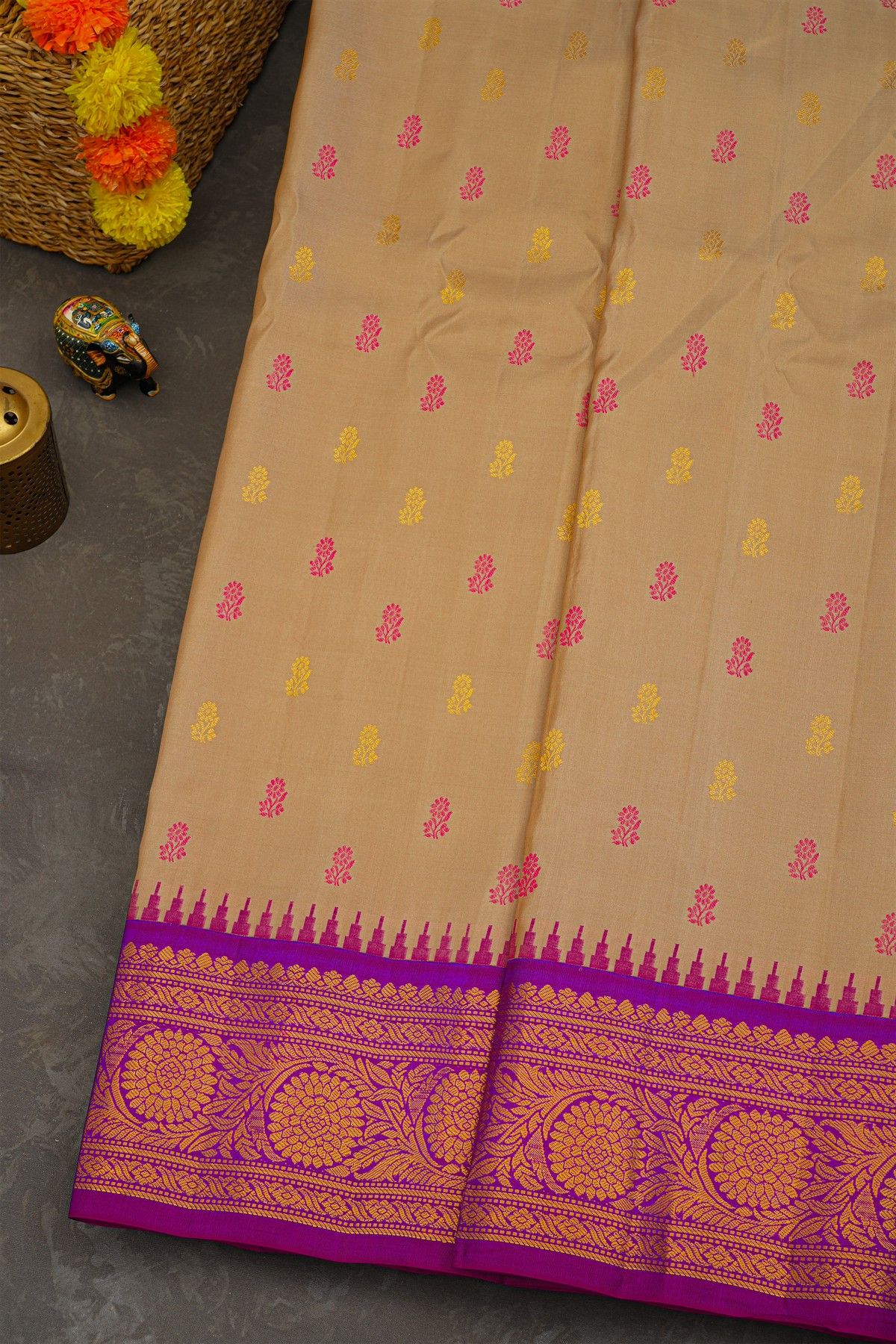 Gadwal Silk Cream Saree