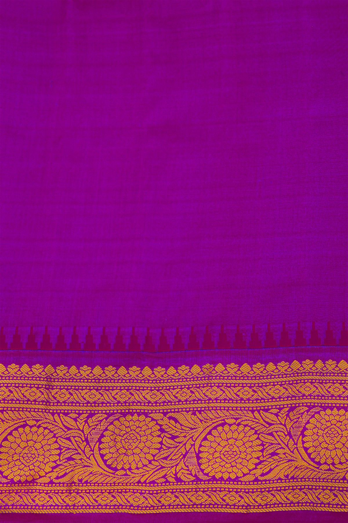 Gadwal Silk Cream Saree
