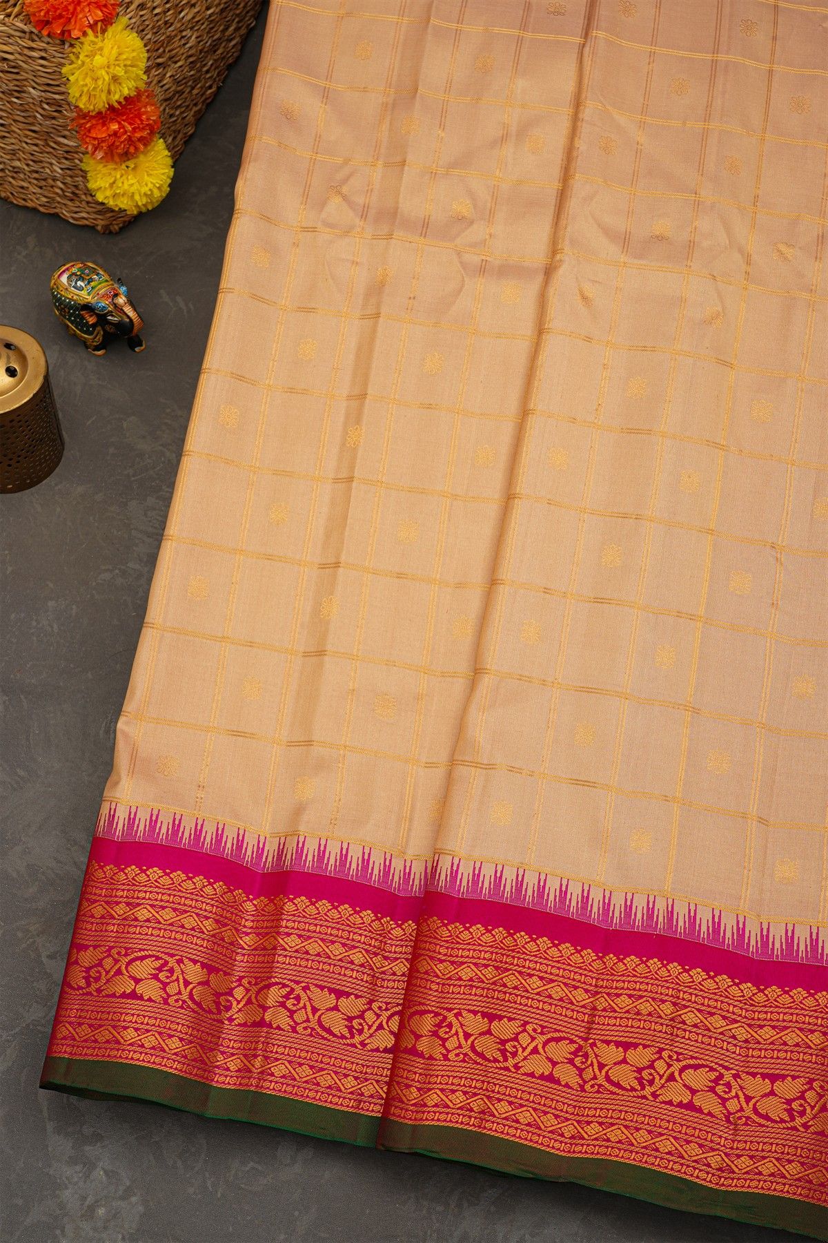 Gadwal Silk Cream Saree