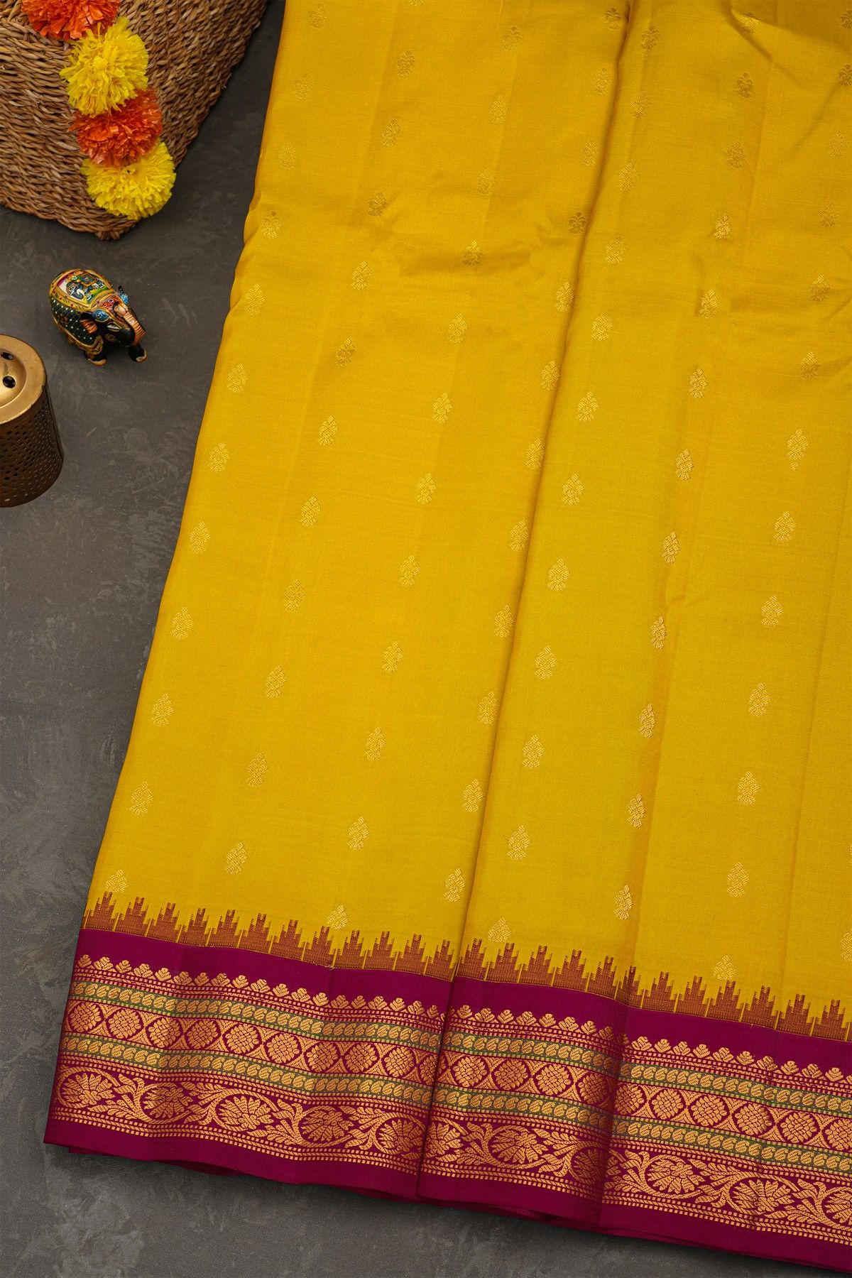 Gadwal Silk Yellow Sare