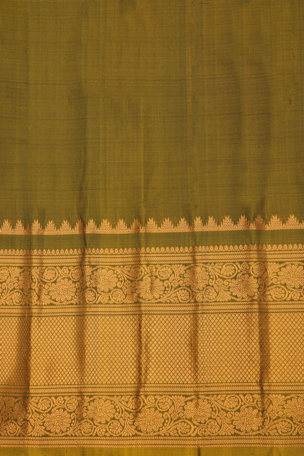 Gadwal Silk Bottle Green Saree