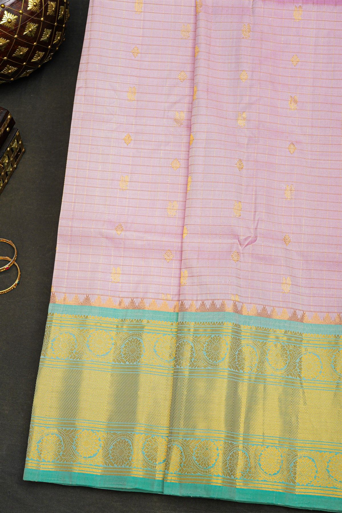 Gadwal Silk Lavender Saree