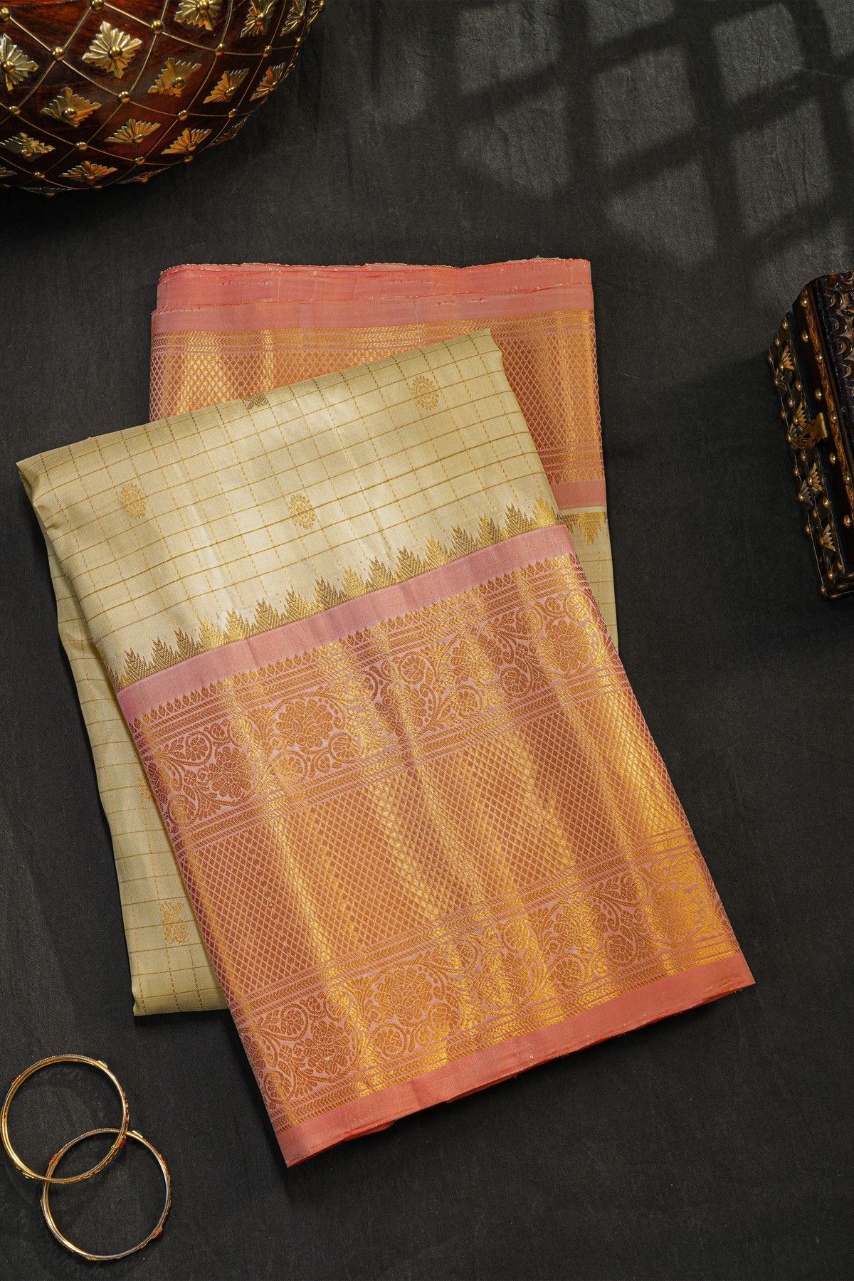 Gadwal Silk Cream Saree