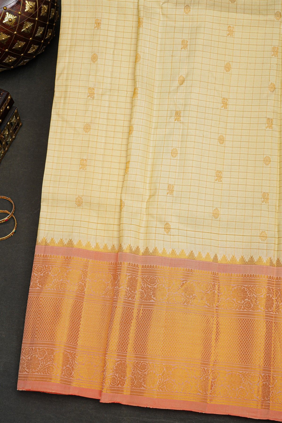 Gadwal Silk Cream Saree