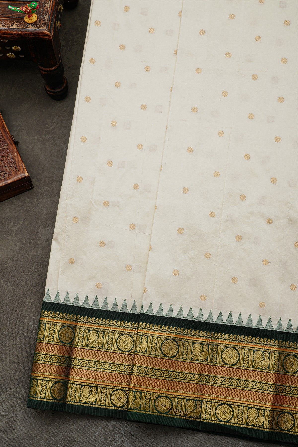 Narayanpet Silk White Saree