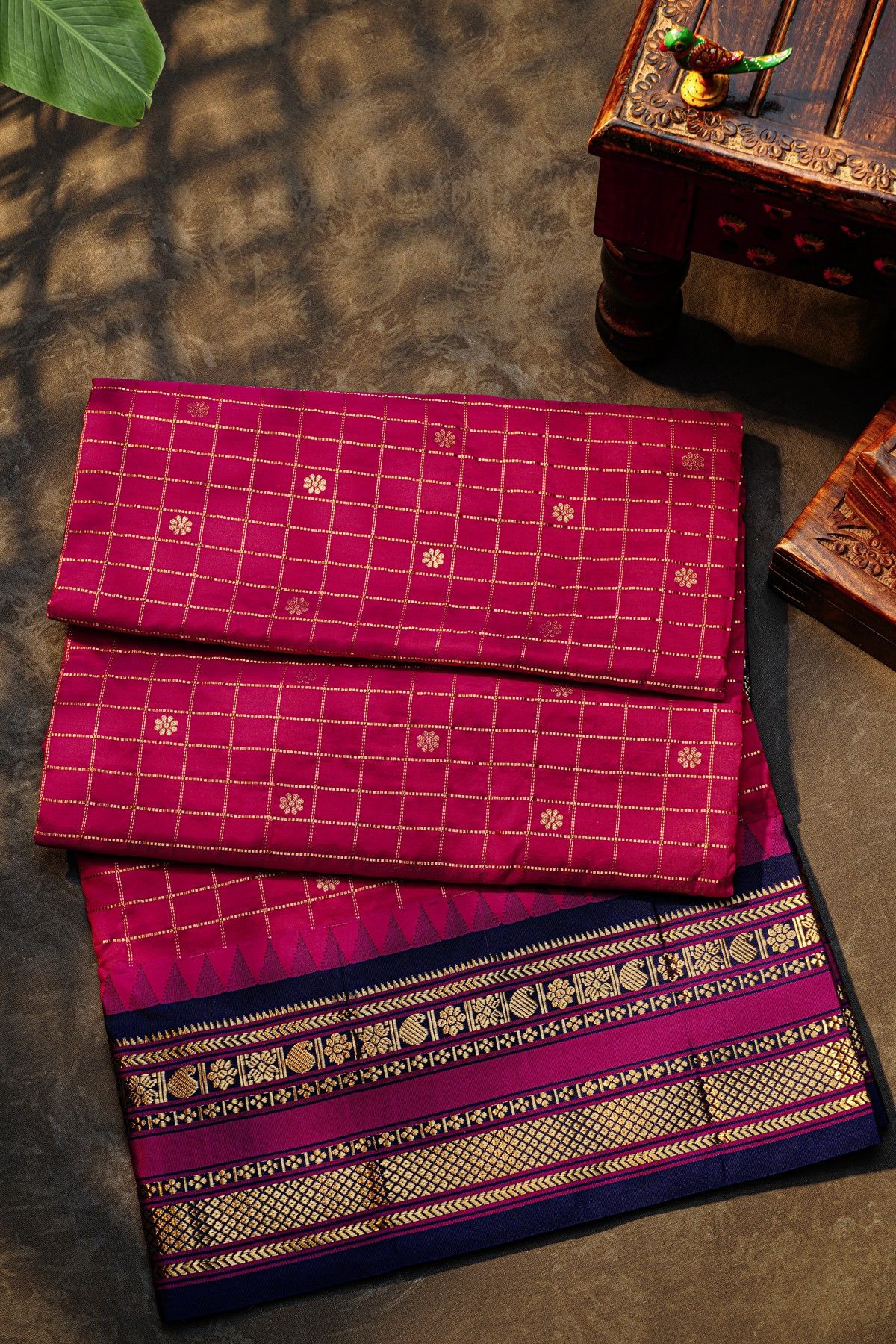 Narayanpet Silk Magenta Zari Checks Saree