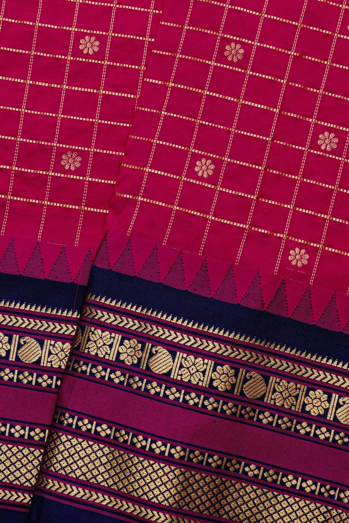 Narayanpet Silk Magenta Zari Checks Saree