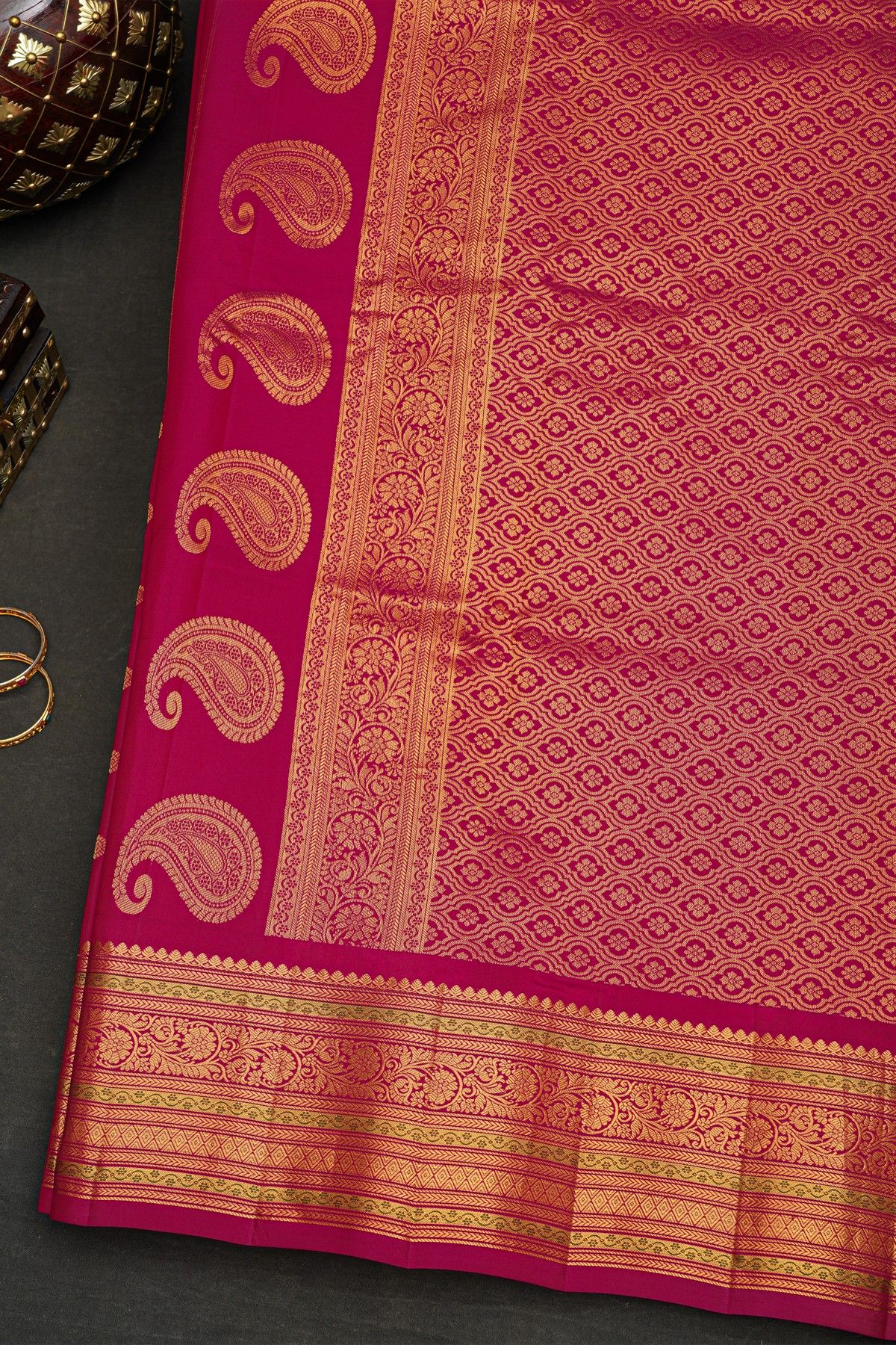 Gadwal Silk Magenta Saree