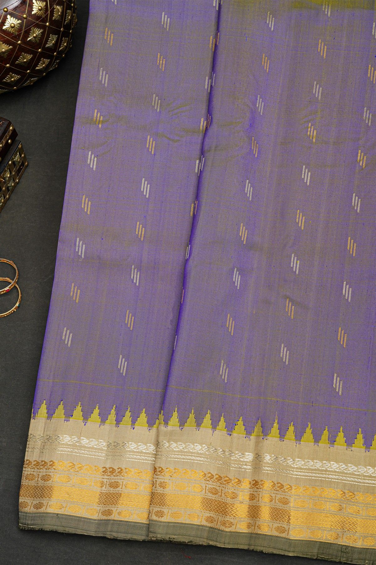 Gadwal Silk Dual Colour Saree