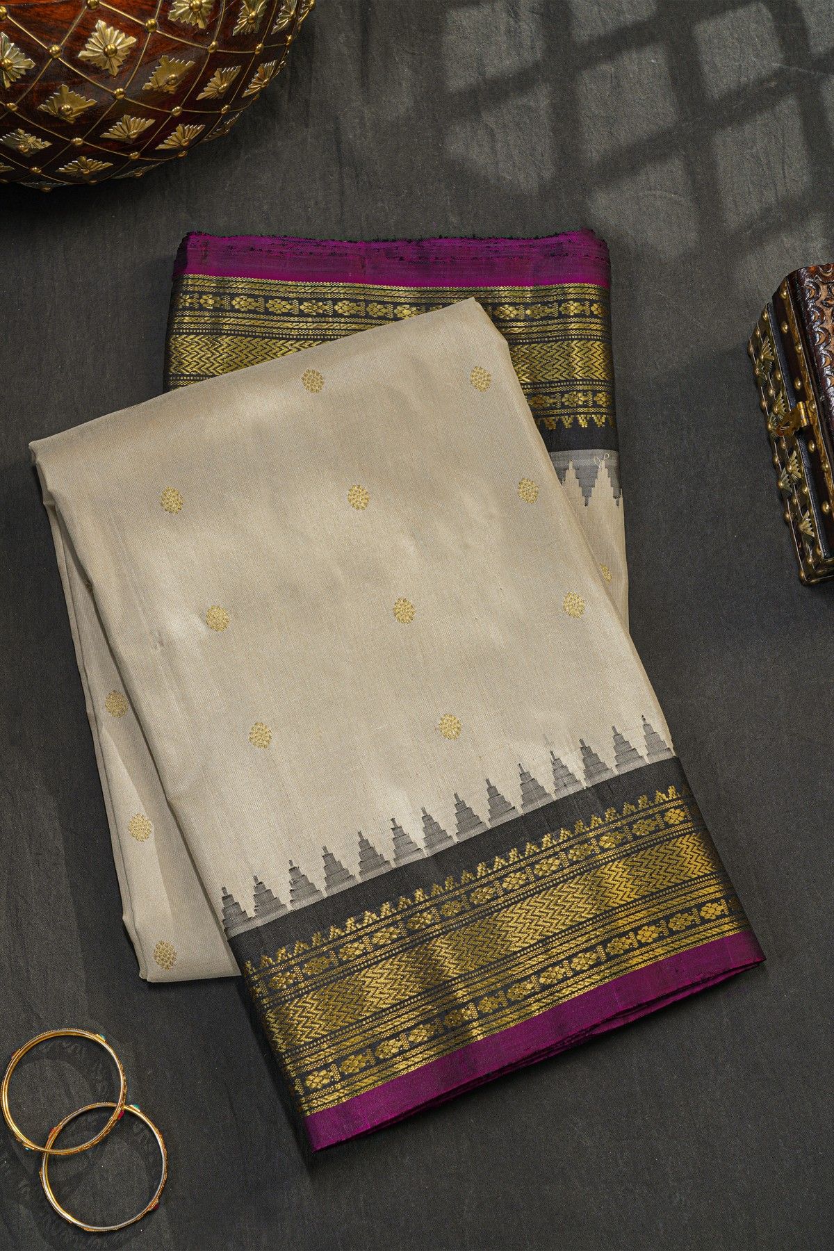 Gadwal Silk Cream Saree