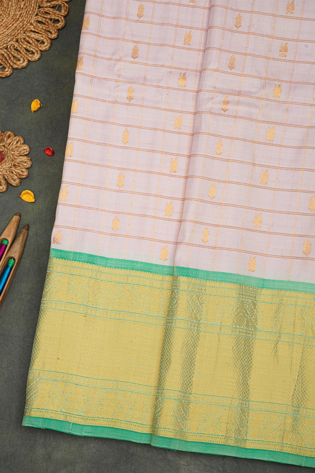 Gadwal Silk Lavender Saree