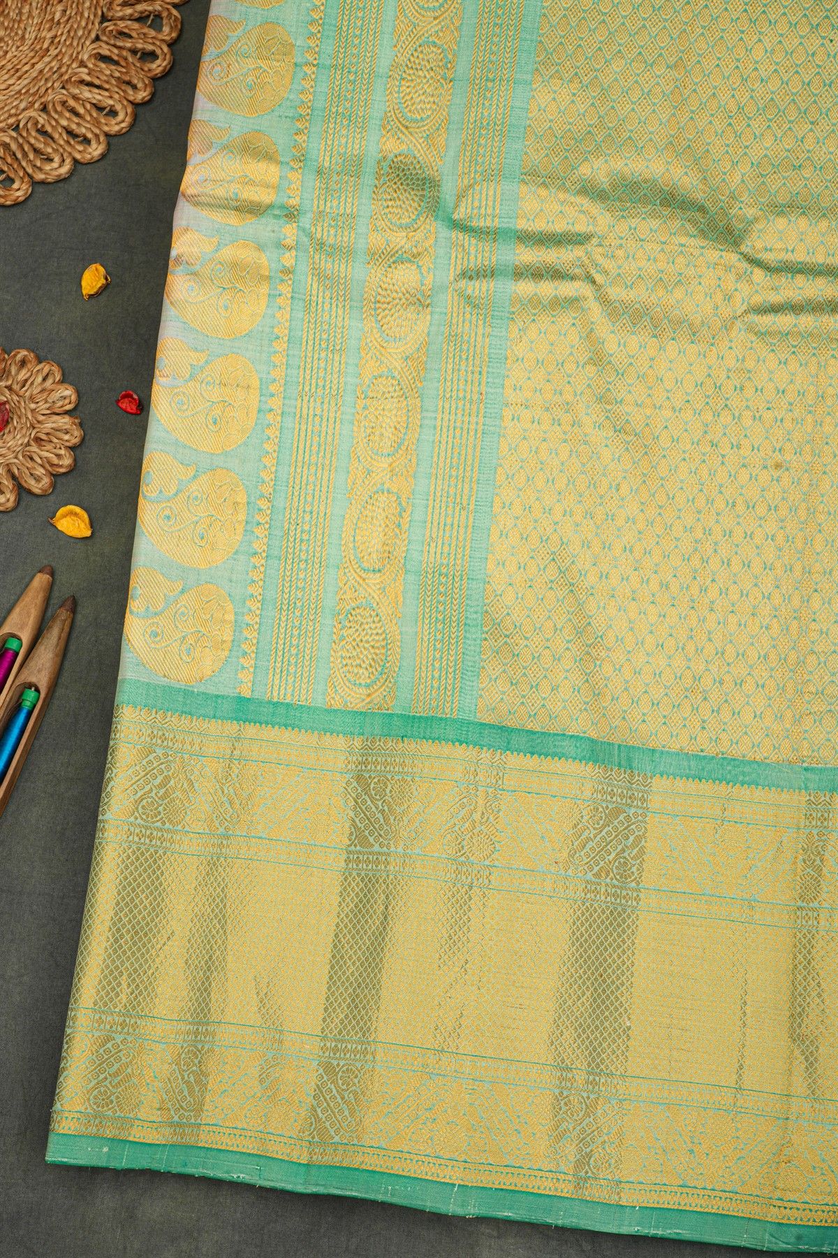 Gadwal Silk Lavender Saree