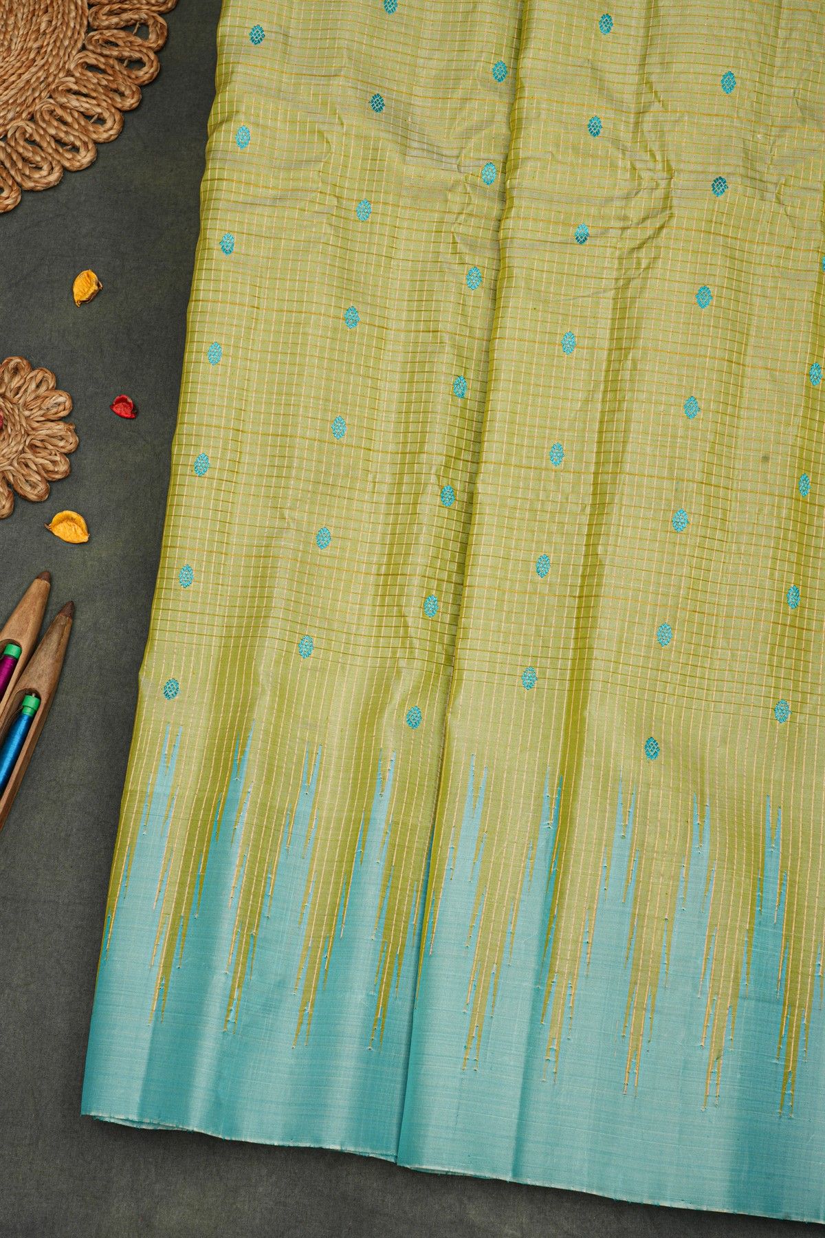 Gadwal Silk Mehendi Green Saree