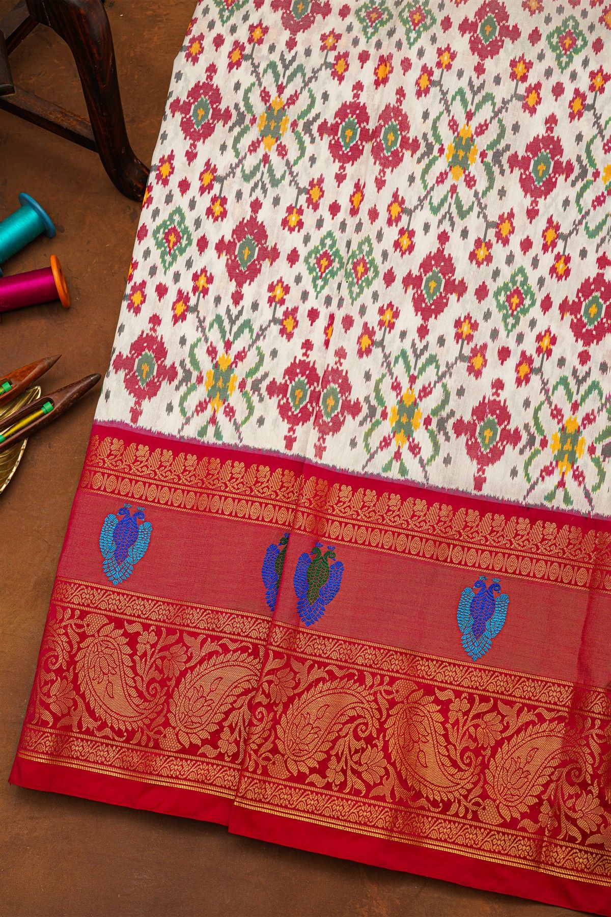 Gadwal Silk White Saree