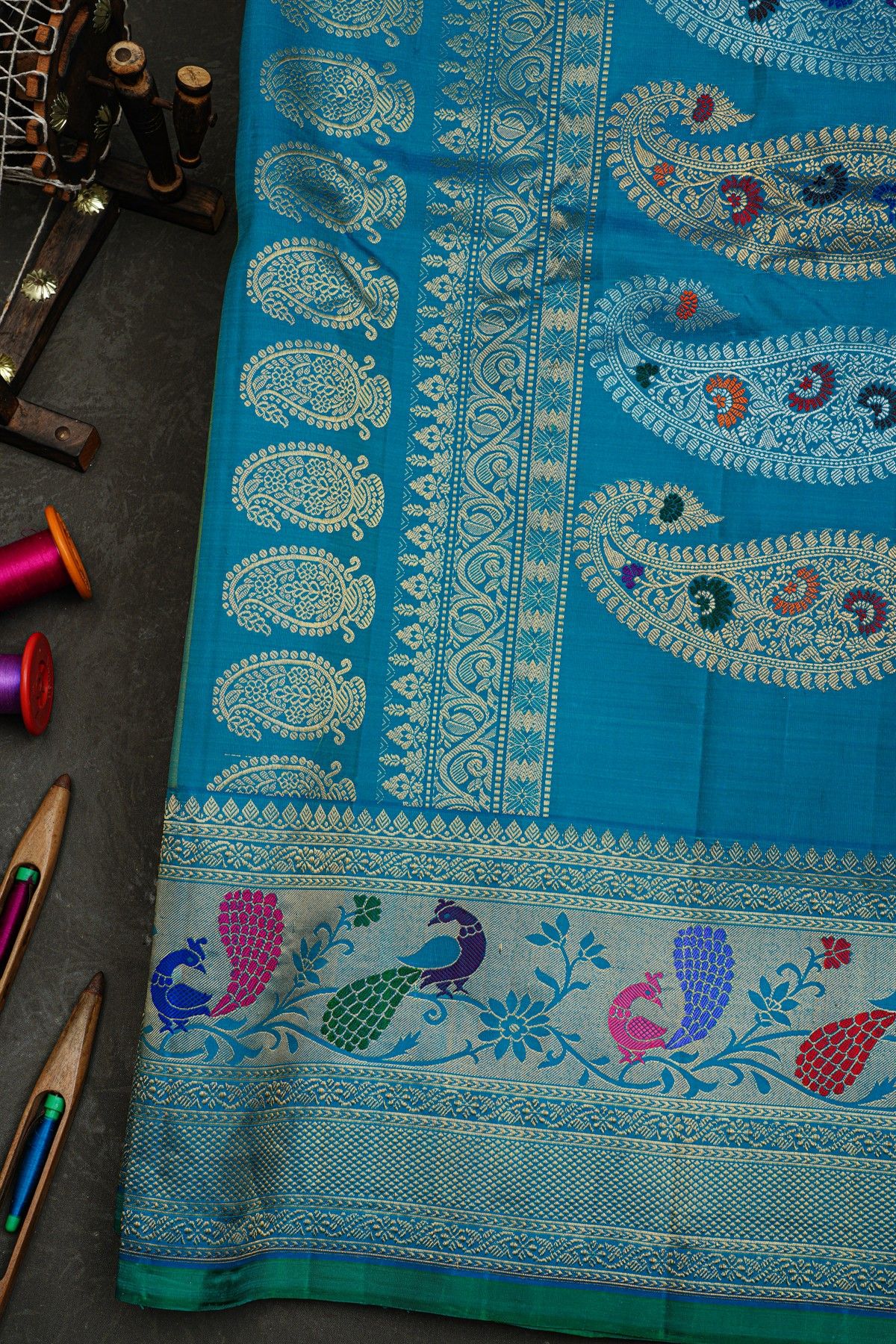 Gadwal Silk Dual Colour Saree