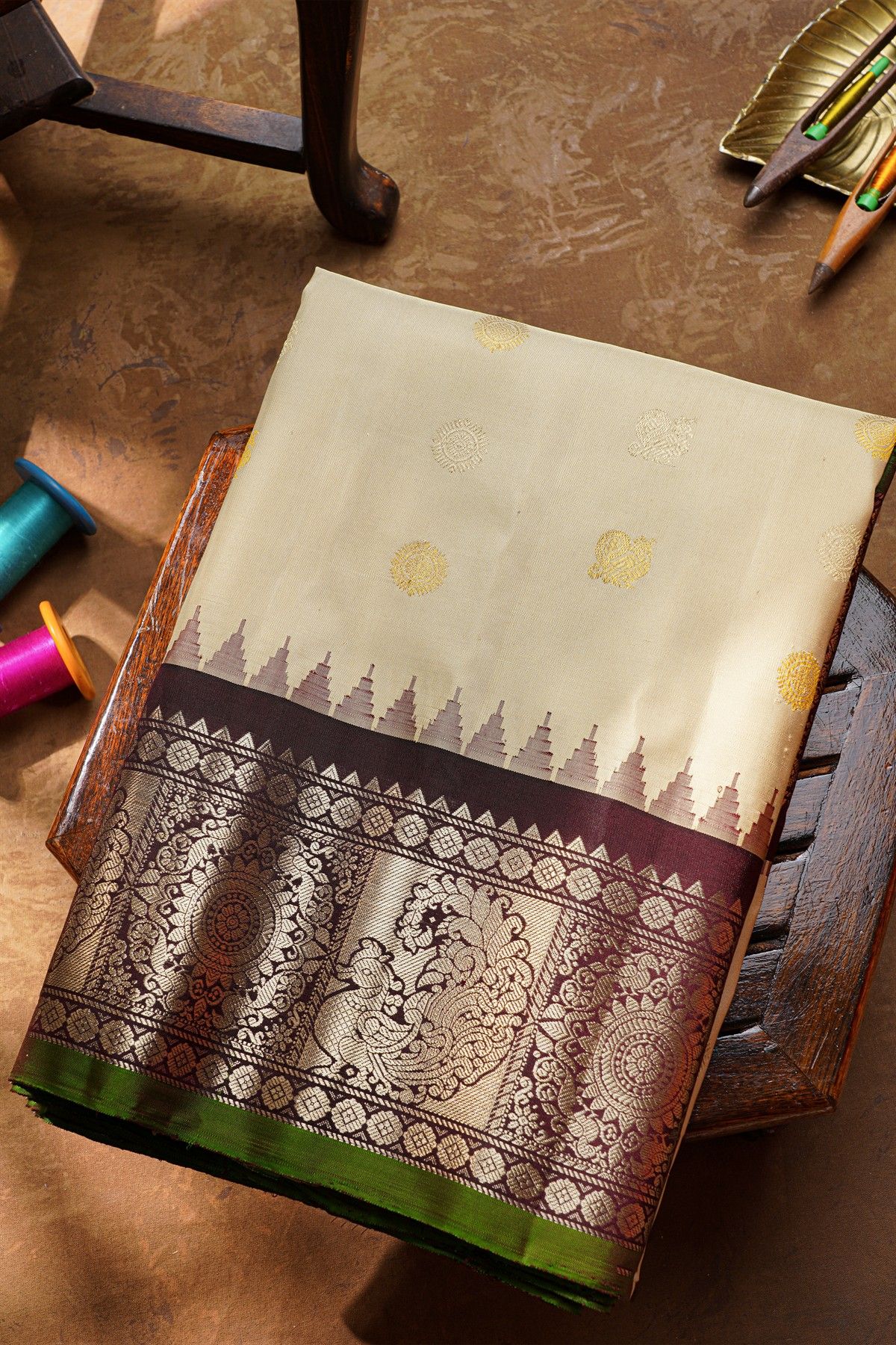 Gadwal Silk Cream Saree