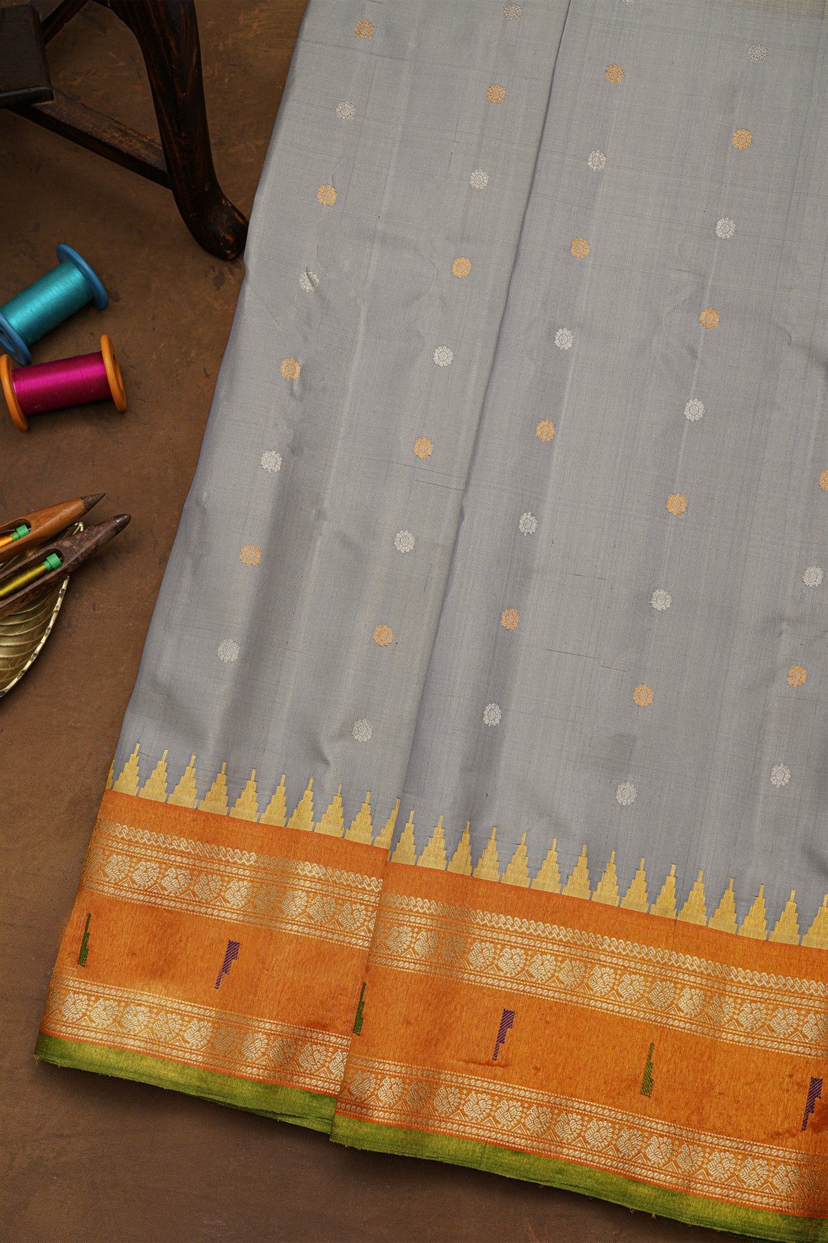 Gadwal Silk Grey Saree