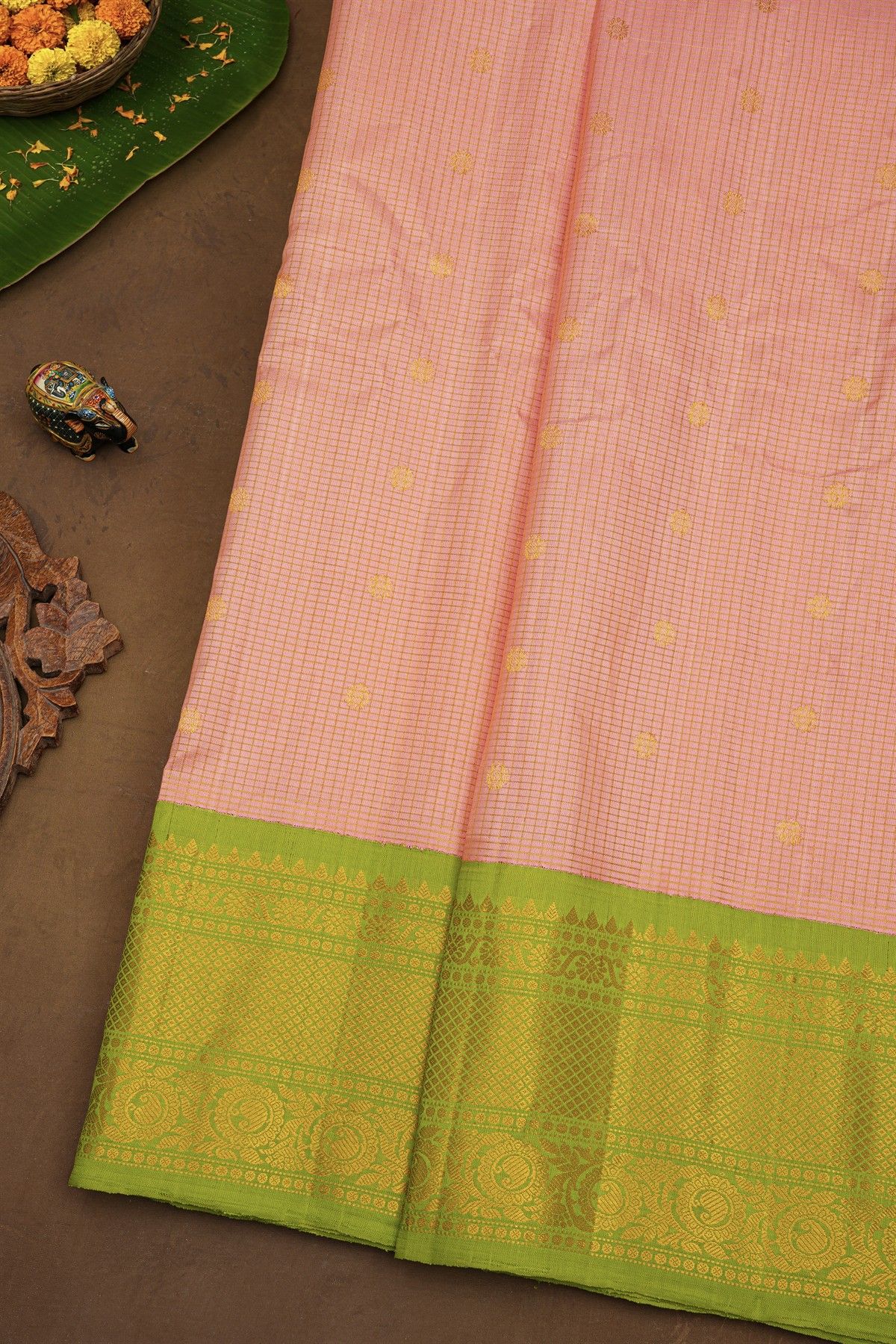 Gadwal Silk Peach Saree Buttis Body With Florals And Mango Paisleys Contrast Border
