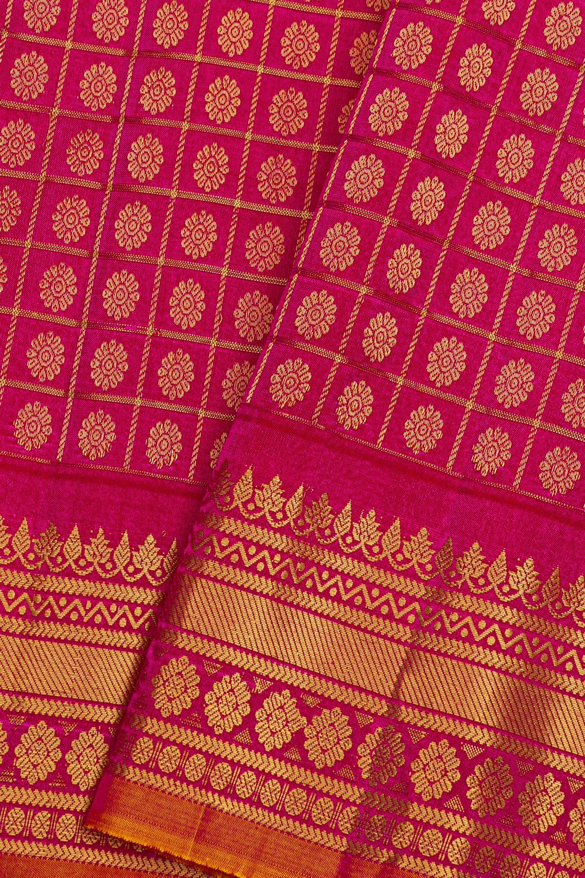 Gadwal Silk Magenta Saree With Florals And Leaves In Zari Checks