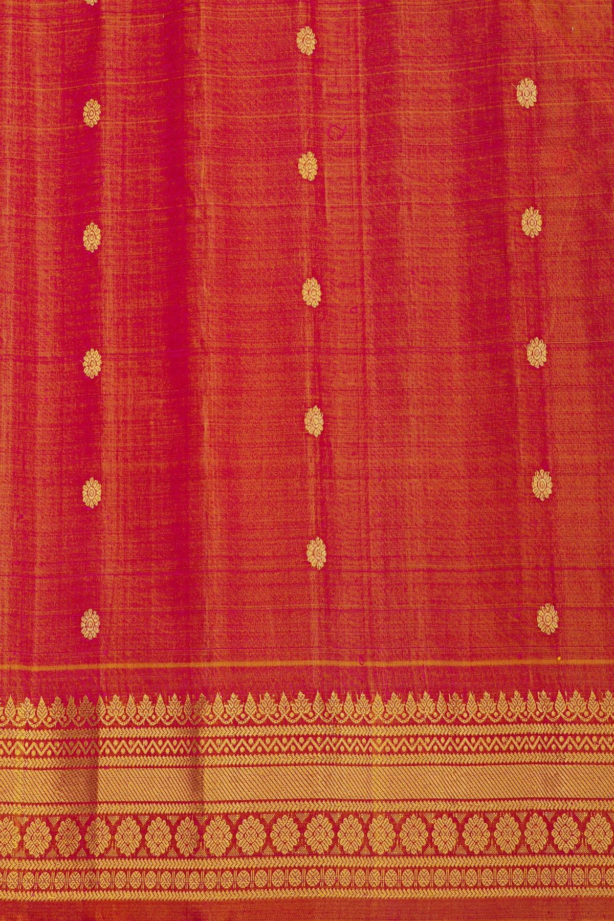 Gadwal Silk Magenta Saree With Florals And Leaves In Zari Checks