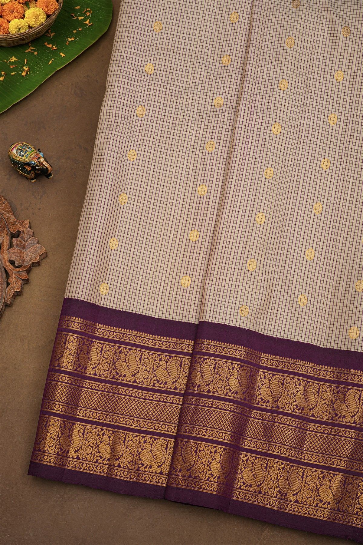 Gadwal Silk Cream Saree With Florals And Peacocks With Diamonds Border
