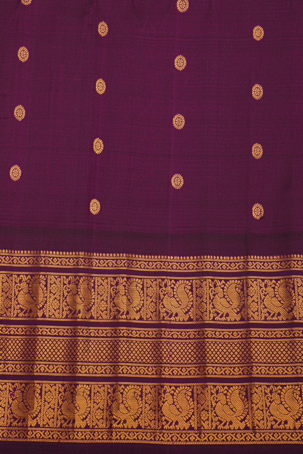 Gadwal Silk Cream Saree With Florals And Peacocks With Diamonds Border