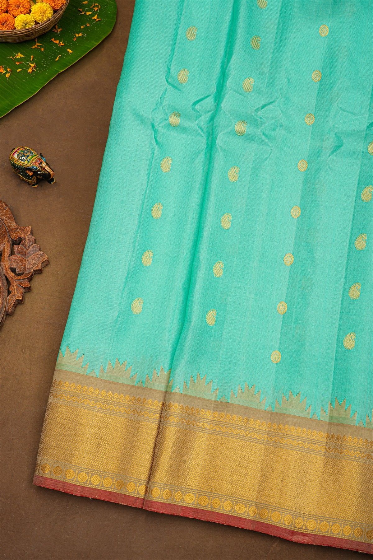 Gadwal Silk Sky Blue Saree With Floral Brocade Pallu