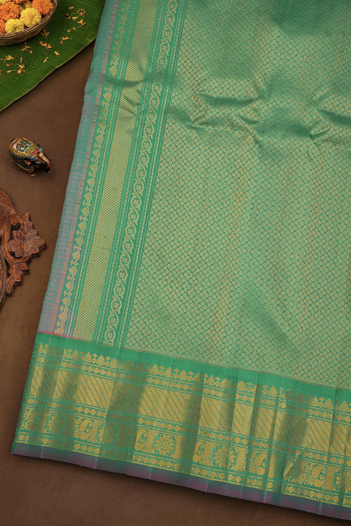 Gadwal Silk Pink Saree With Floral Brocade Pallu