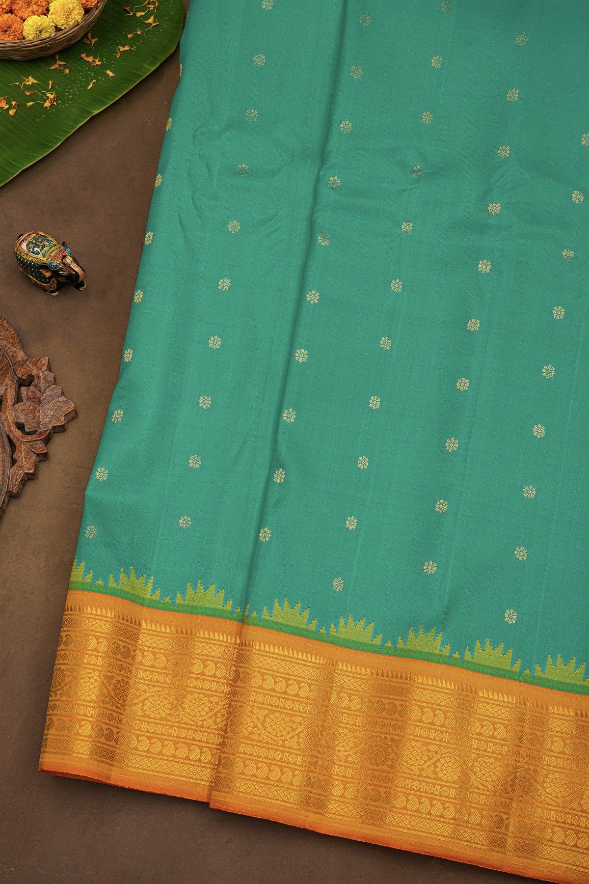 Gadwal Silk Peacock Blue Saree With Florals And Leaves Jaal Border