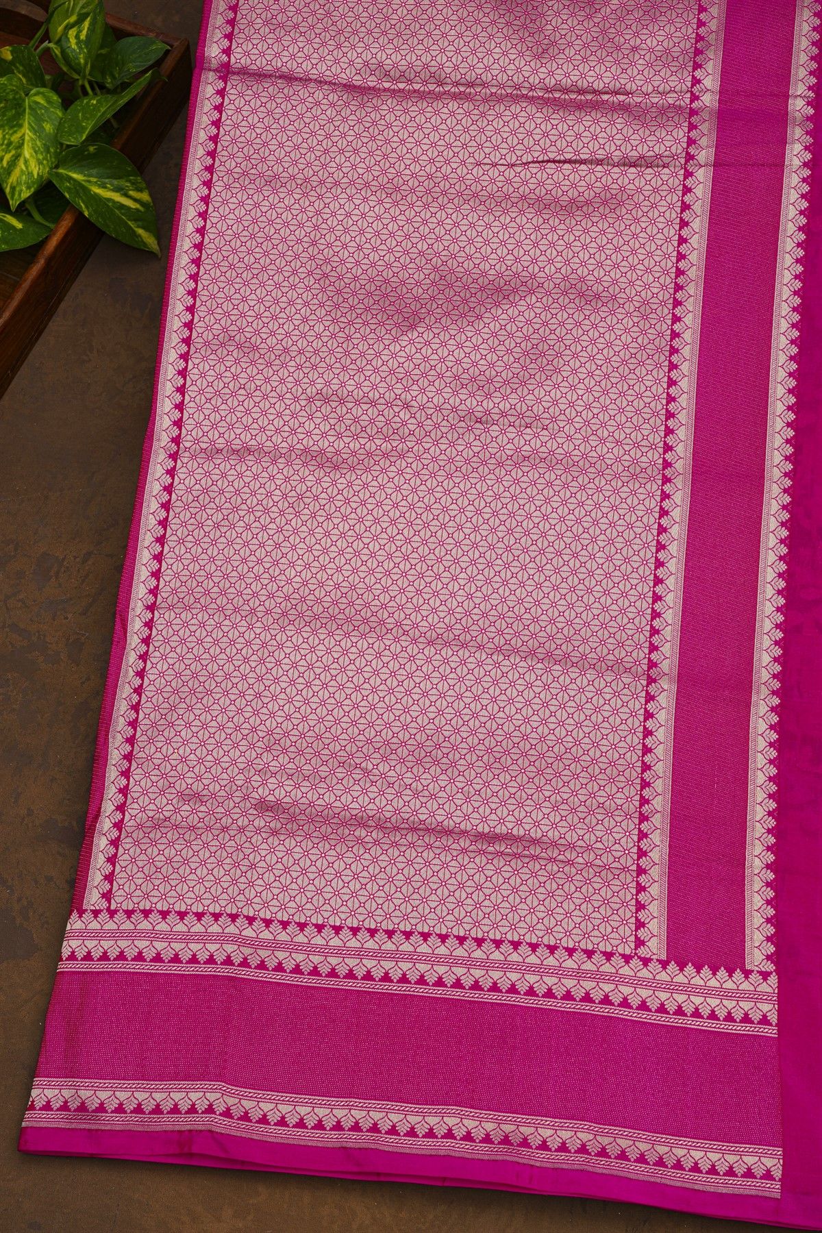 Banarasi Silk Rani Pink Saree With Gap Motifs Border