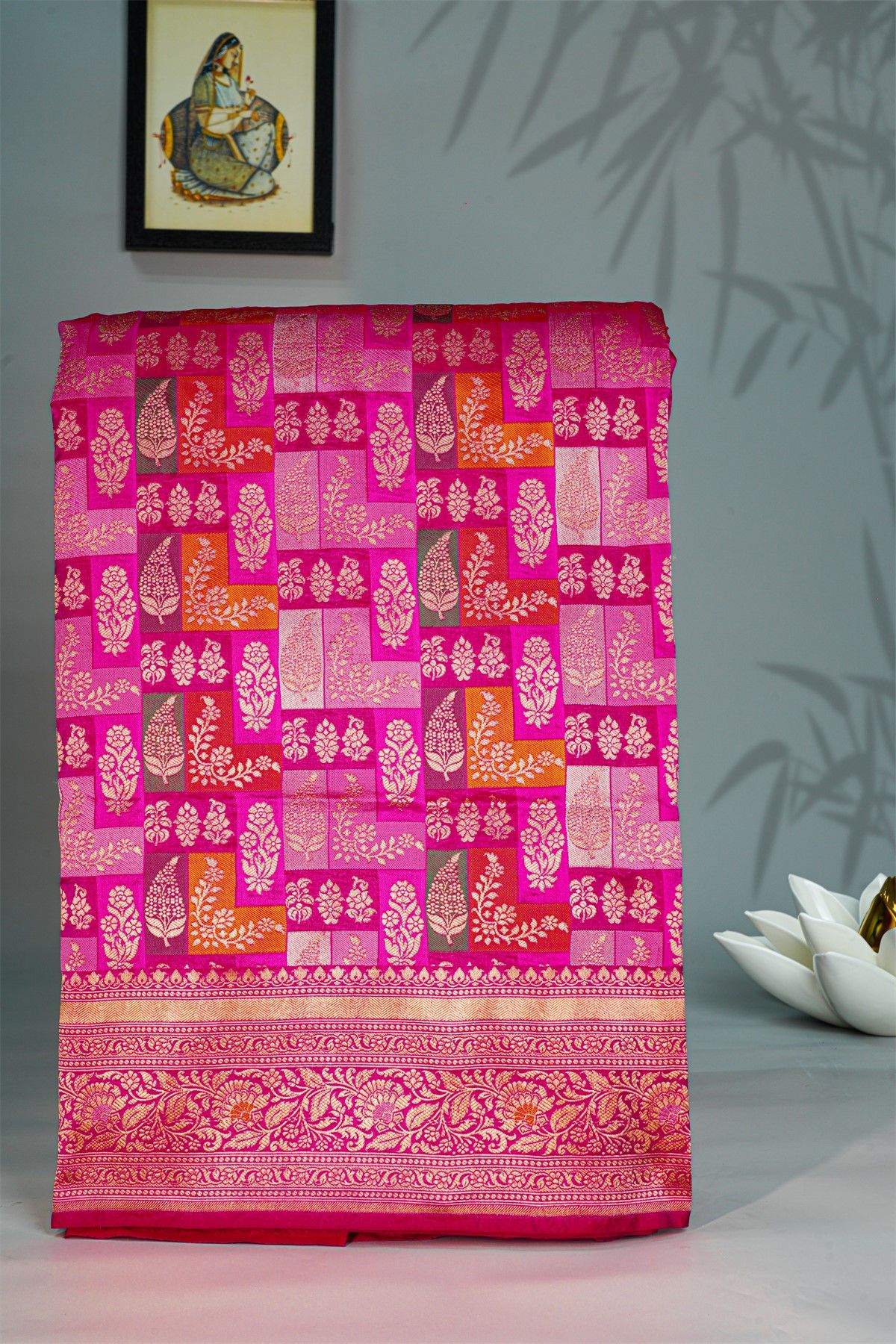 Banarasi Silk Rose Pink Saree With Florals And Leaves Jaal Border