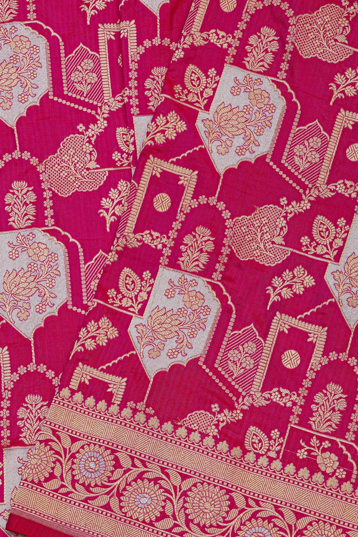 Banarasi Silk Rani Pink Saree With All Over Floral Jaal Body