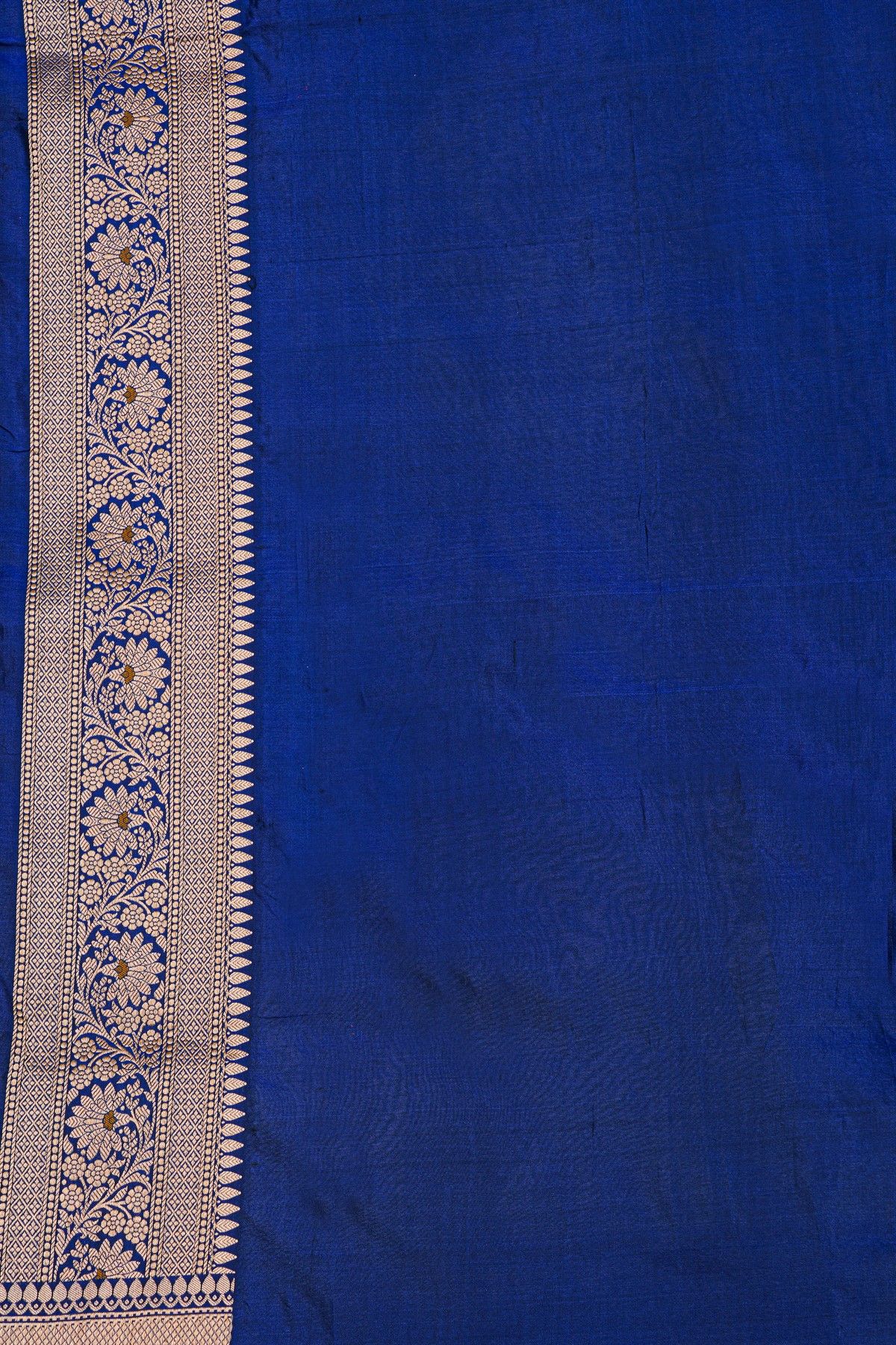 Banarasi Silk Royal Blue Saree With Cows And Swans Body