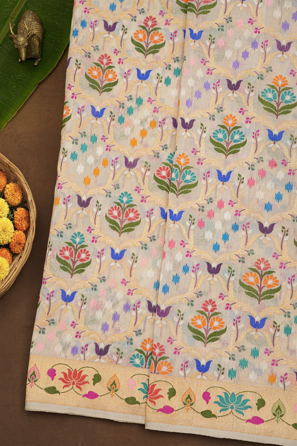 Banarasi Kora Cream Saree With Florals And Leaves In Meenakari Design