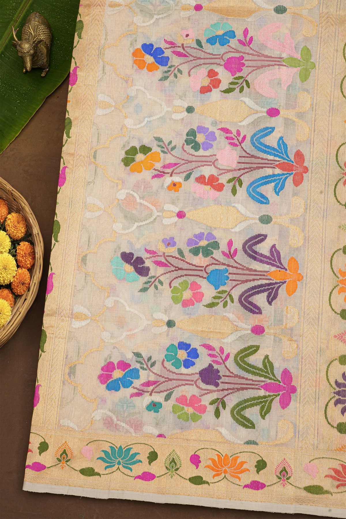 Banarasi Kora Cream Saree With Florals And Leaves In Meenakari Design