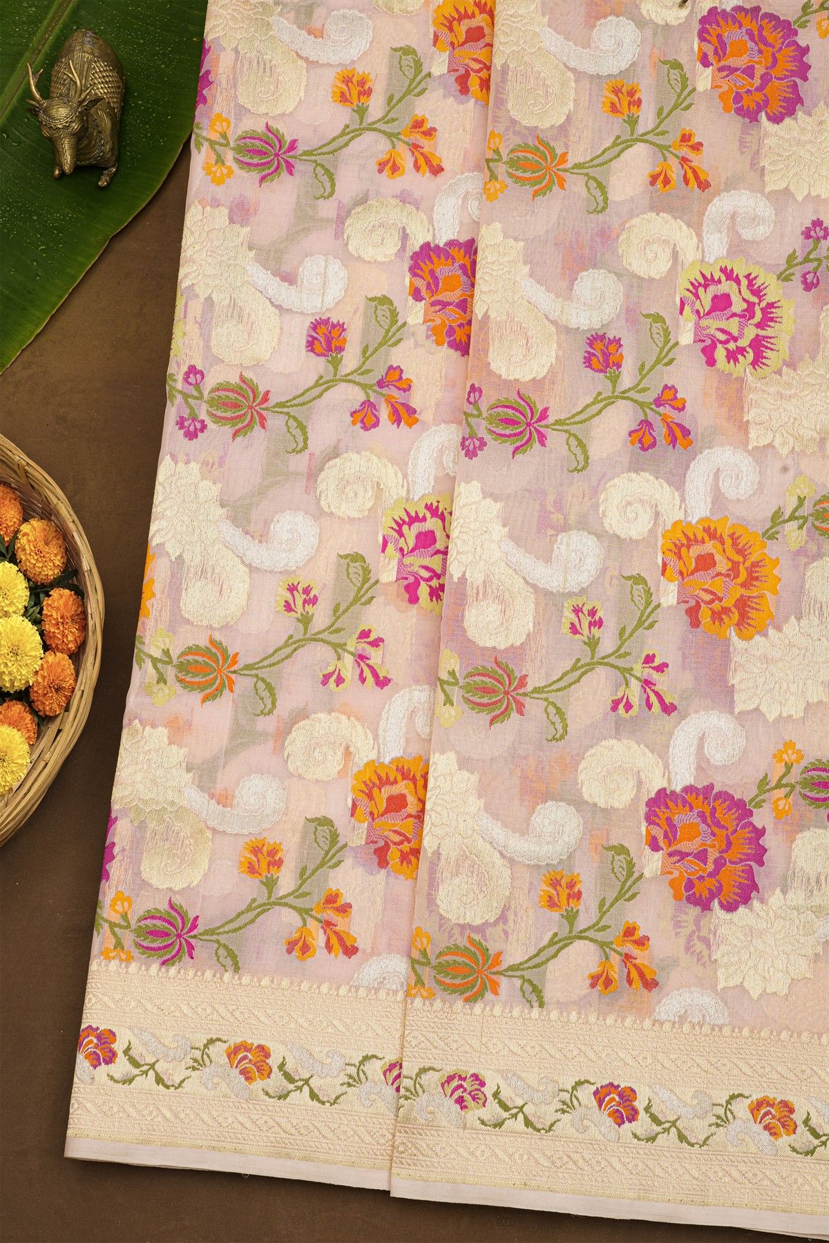Banarasi Kora Baby Pink Saree With Florals And Leaves With Cross Lines