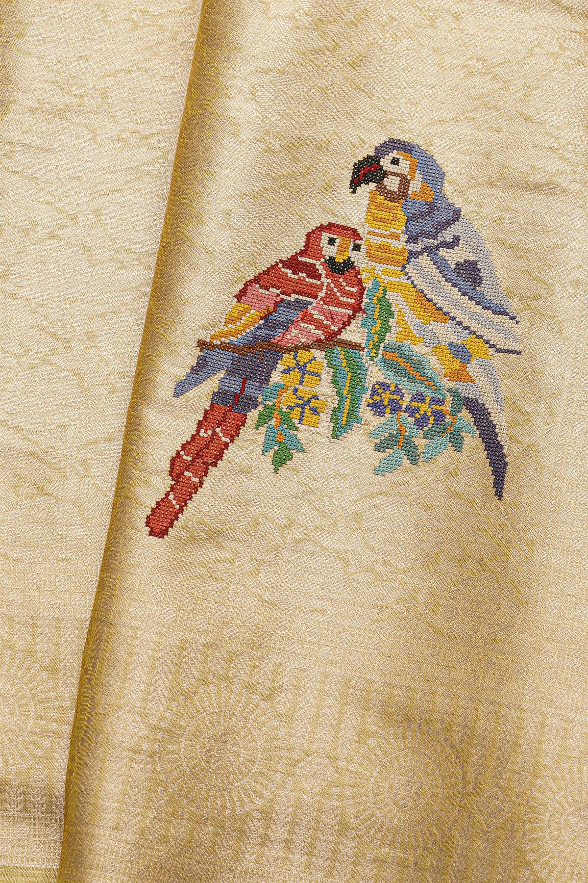 Banarasi Georgette Cream Saree With Birds Border