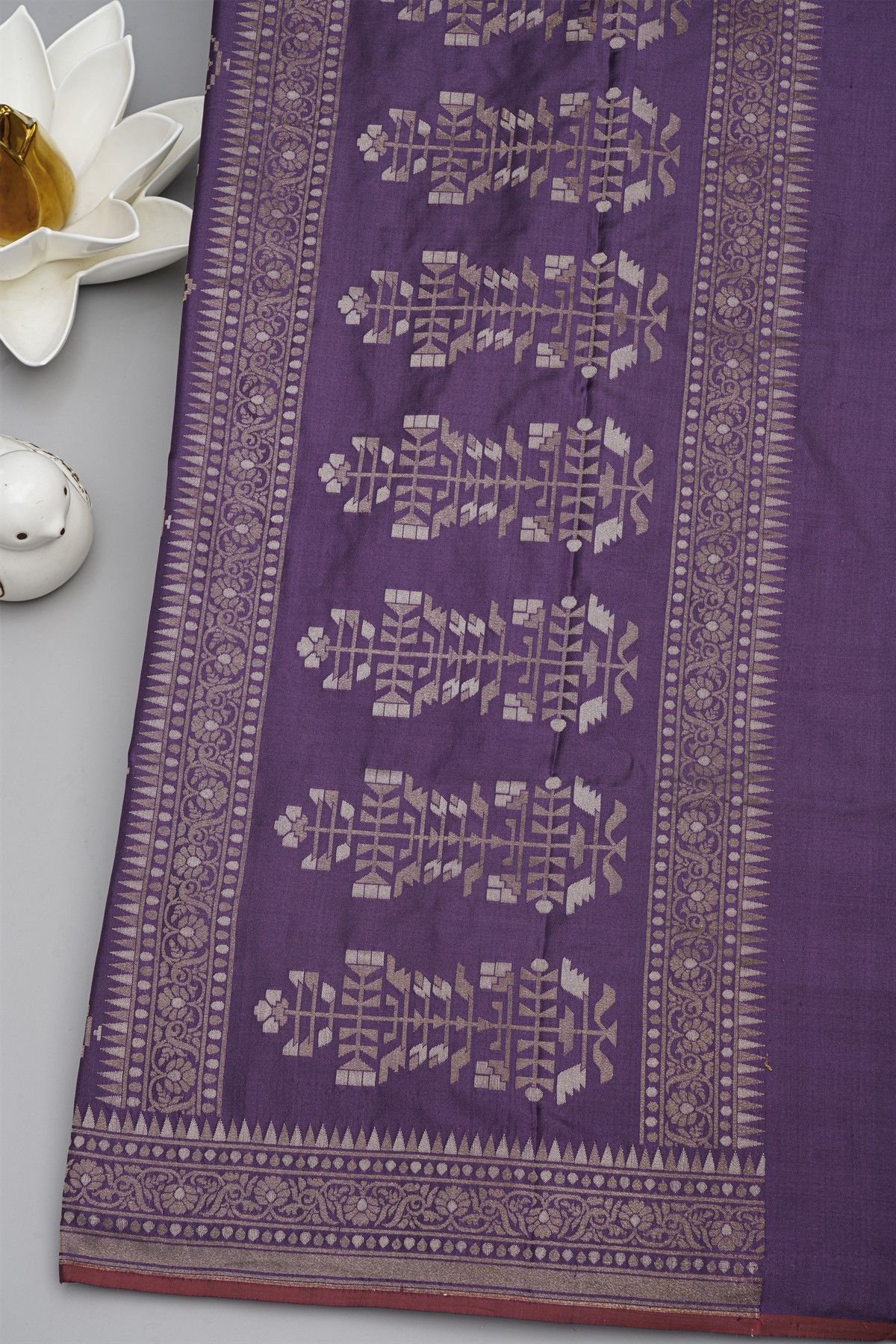 Banarasi Silk Royal Purple Saree With Jamdani Weaving Body