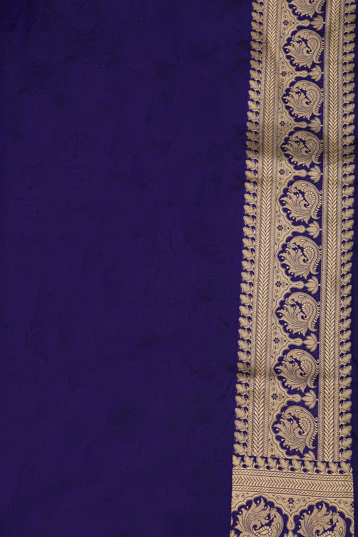 Banarasi Silk Navy Blue Saree With Florals And Leaves With Peacocks In Zari Border