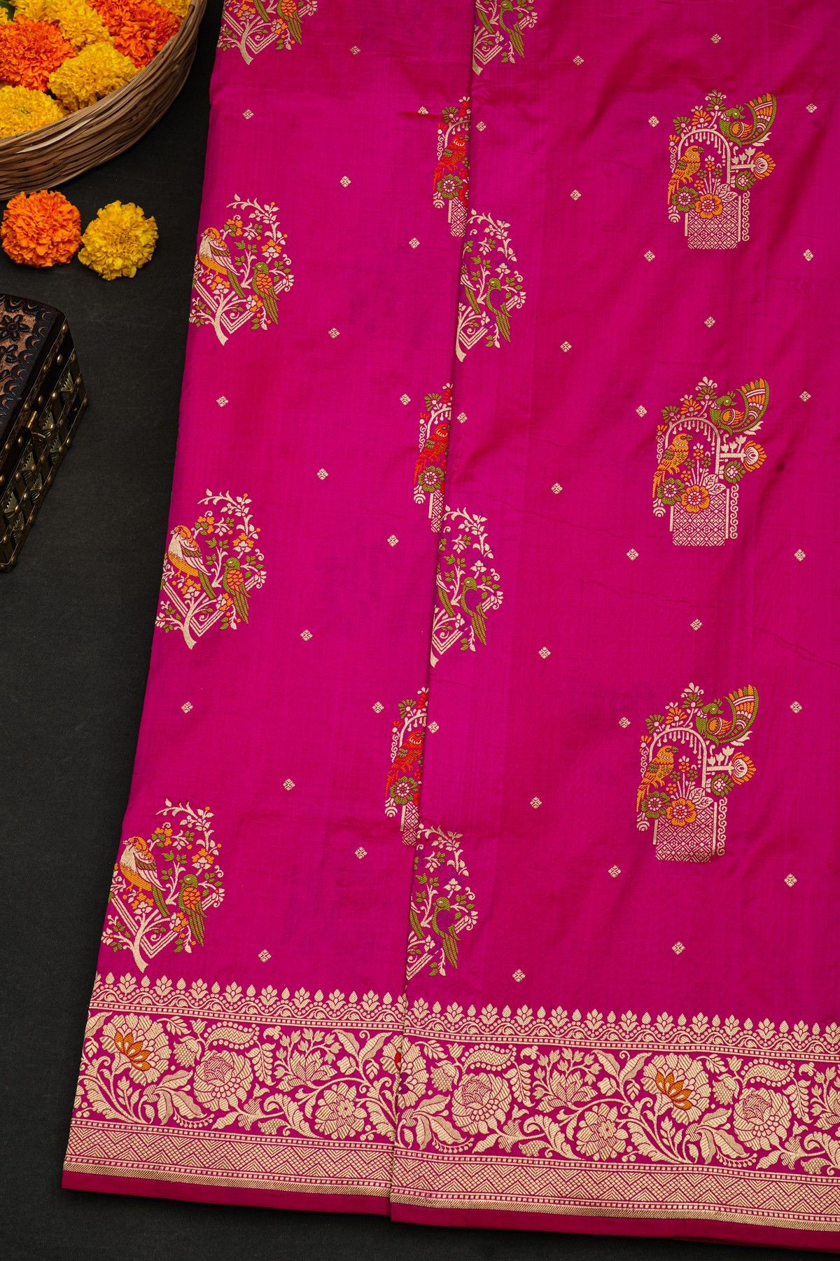Banarasi Silk Pink Saree With Florals And Leaves Jaal Border