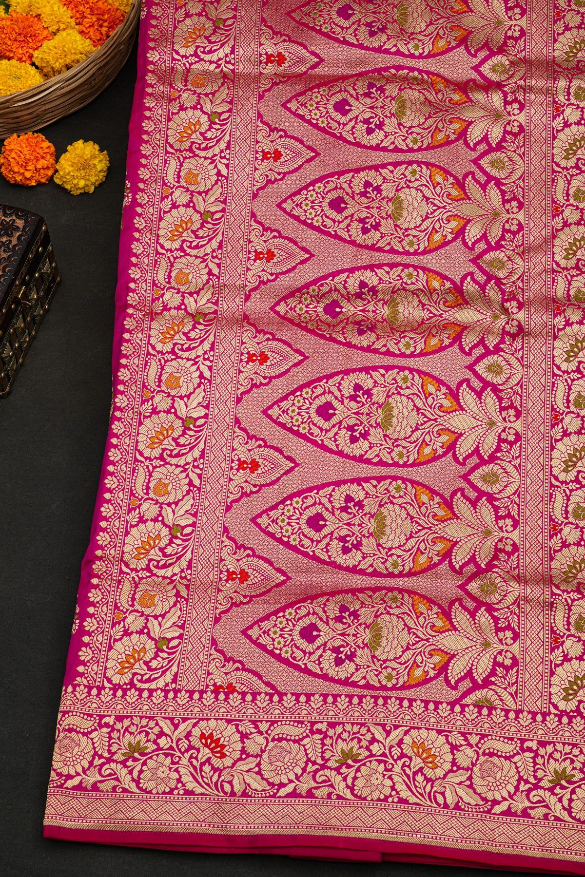 Banarasi Silk Pink Saree With Florals And Leaves Jaal Border