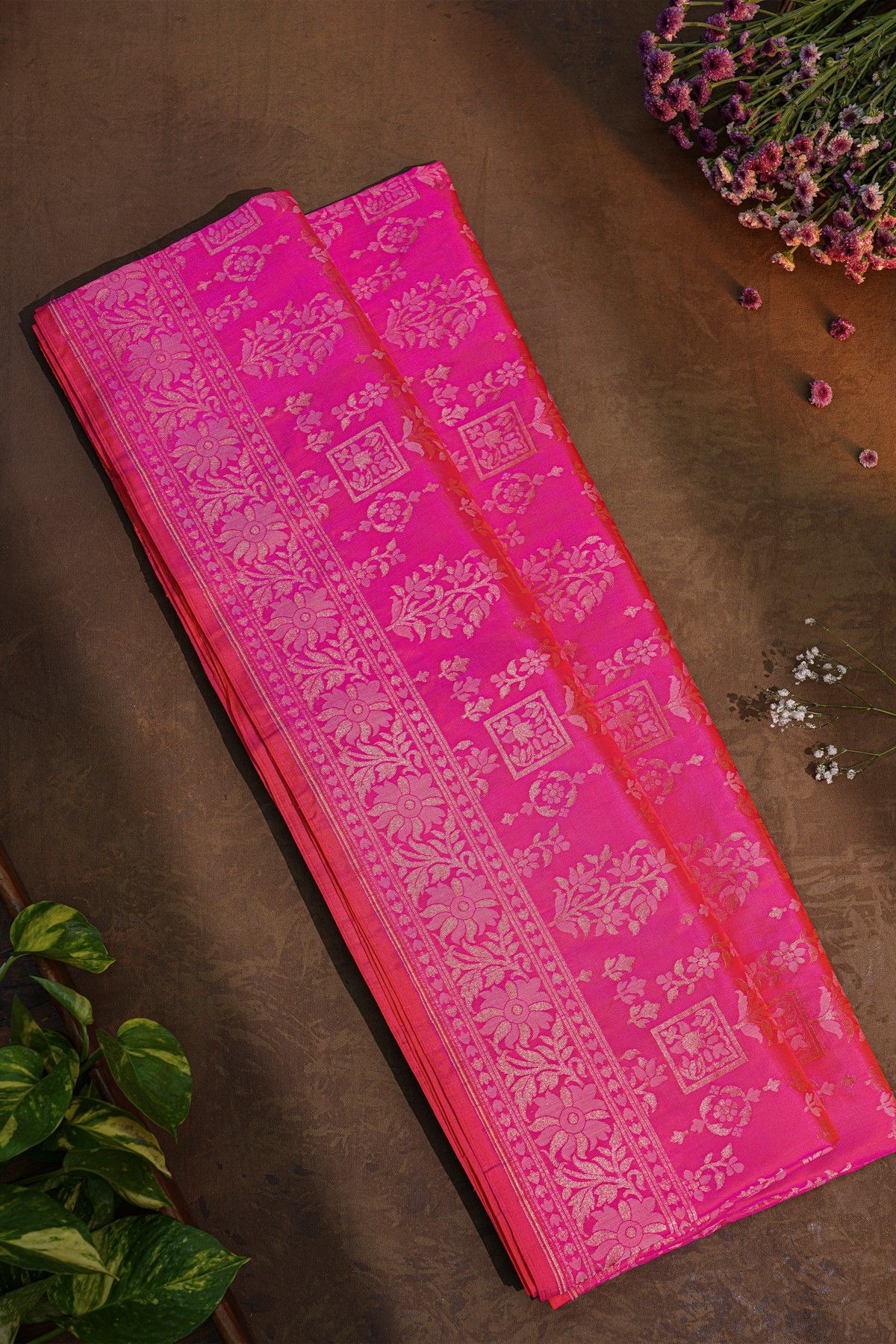 Banarasi Silk Magenta Saree With Floral Jaal In Kaddi Pallu