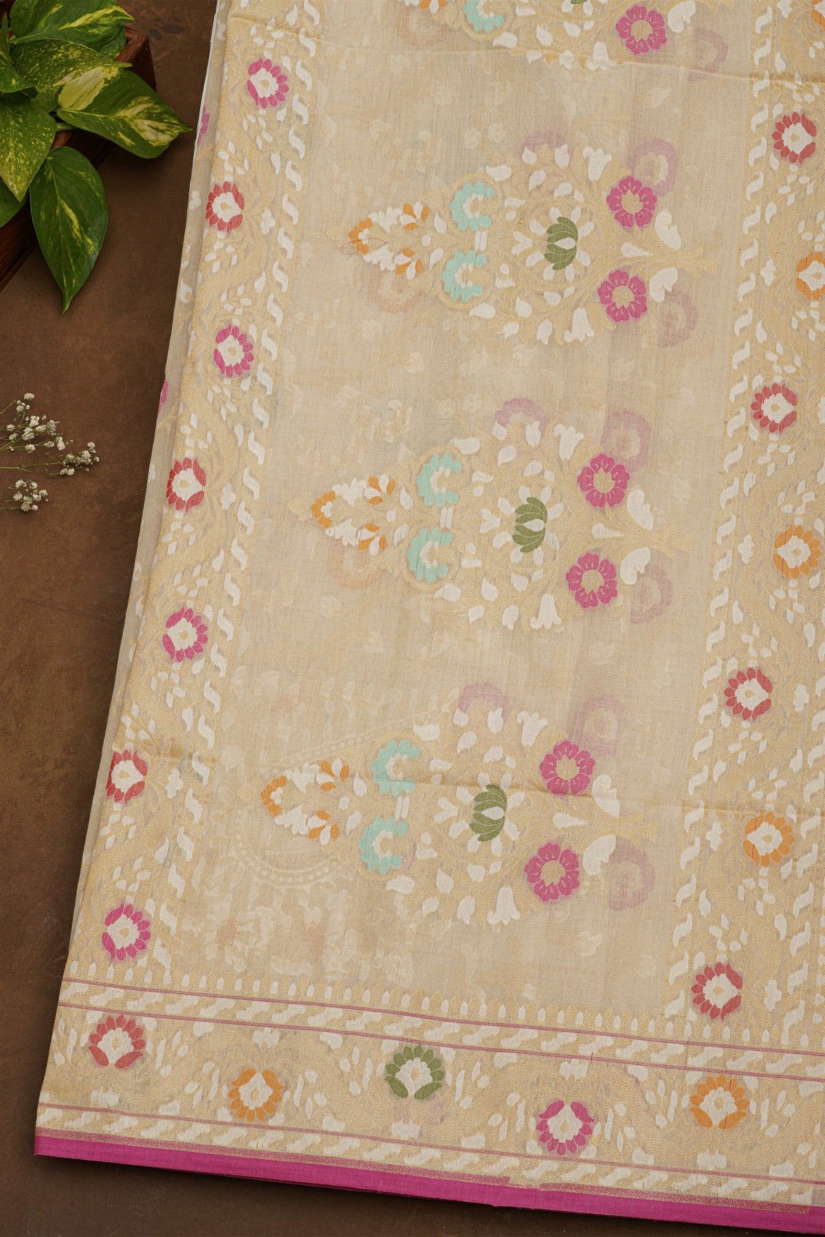 Banarasi Cotton Off White Saree With Florals And Leaves Border