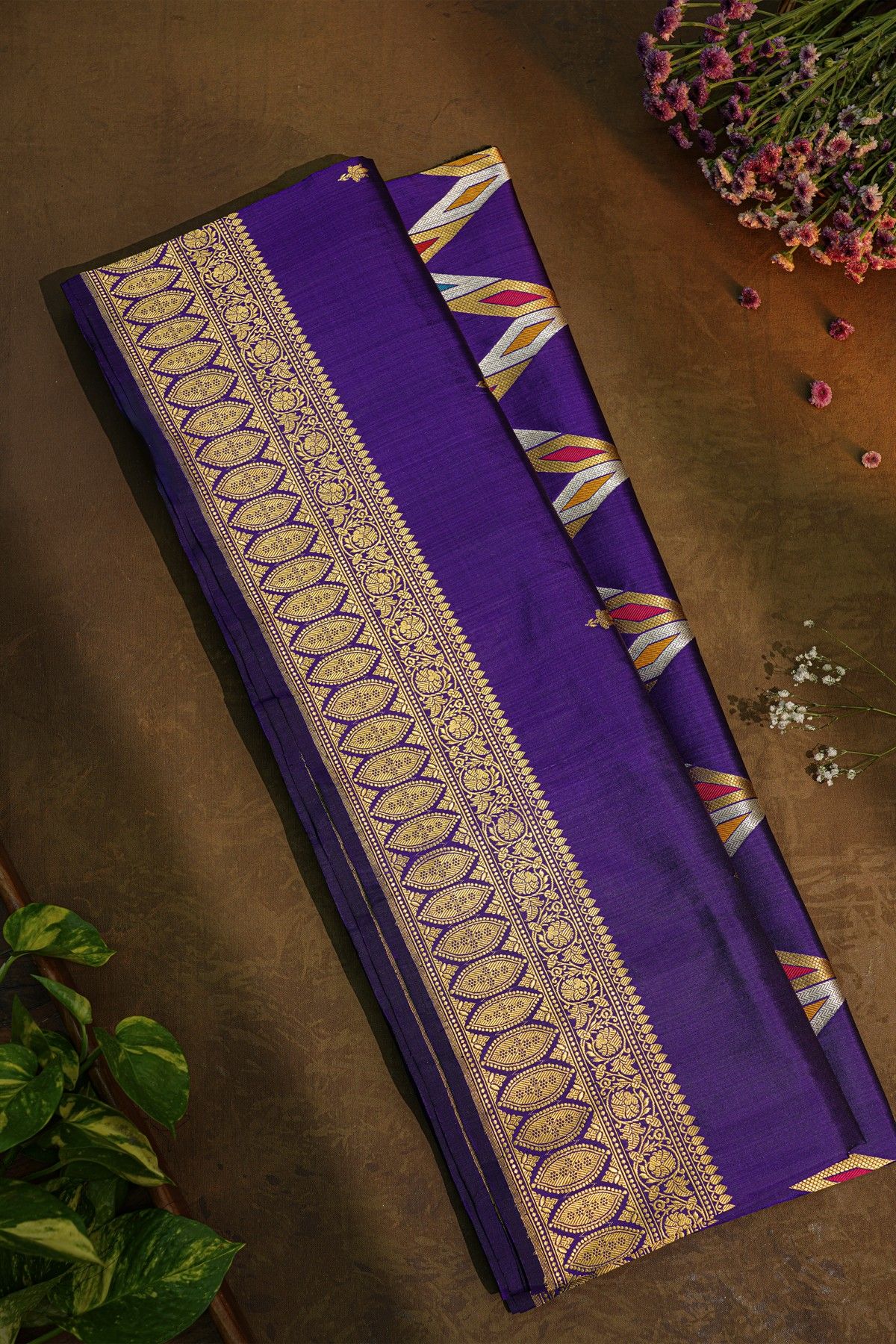 Banarasi Silk Navy Blue Saree With Floral Brocade Pallu