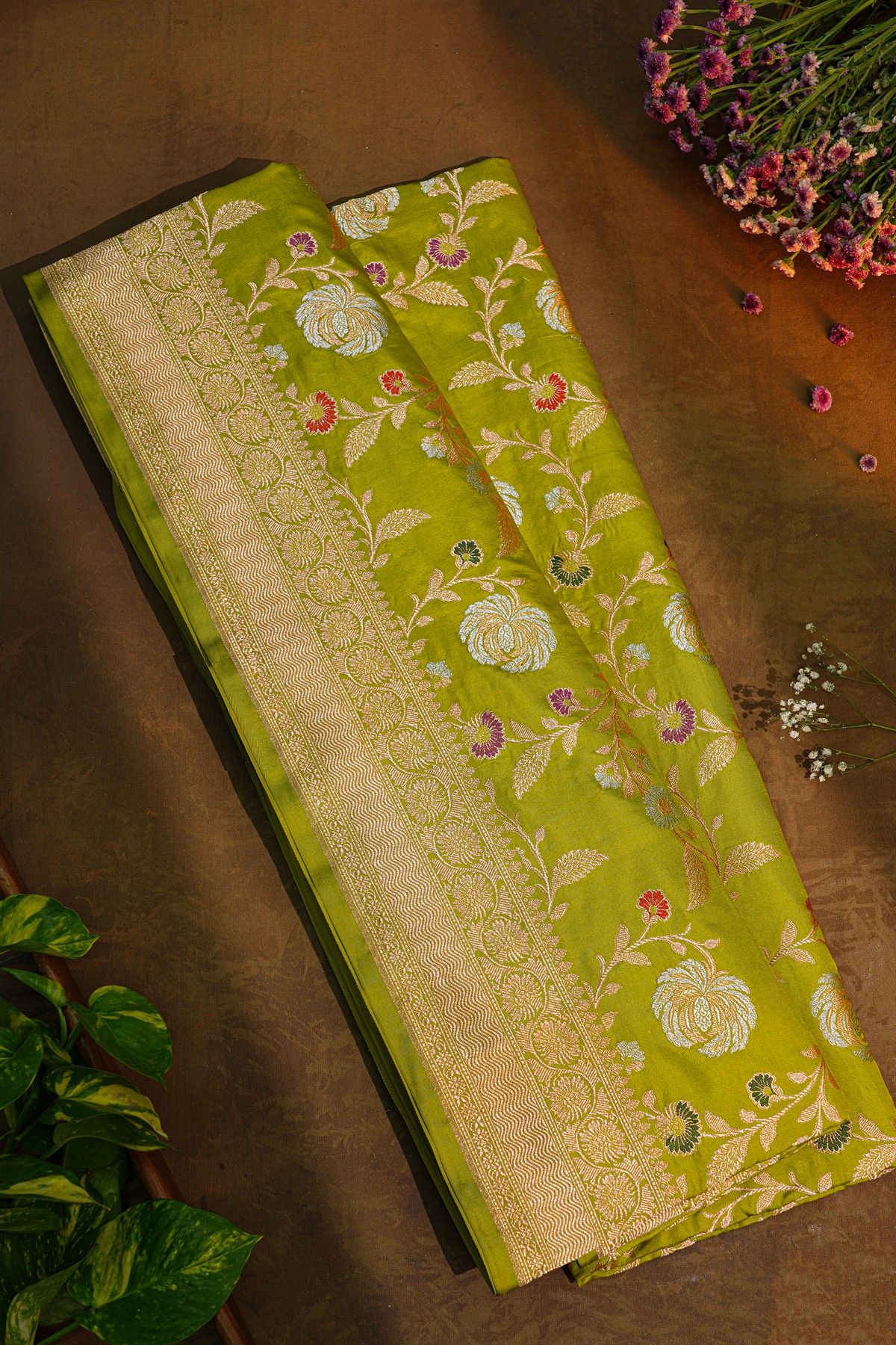 Banarasi Silk Mehendi Green Saree With Florals And Leaves Jaal Border