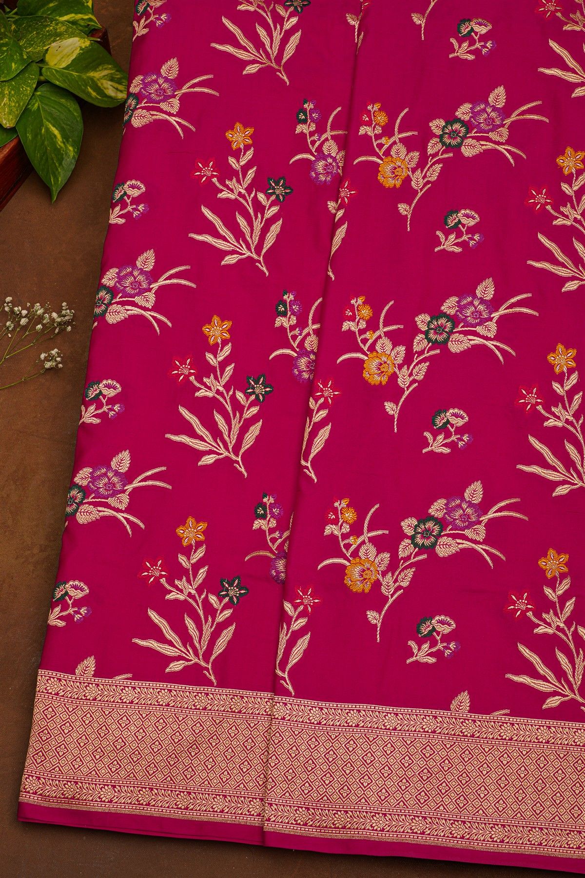 Banarasi Silk Pink Saree With Florals And Leaves Jaal Border